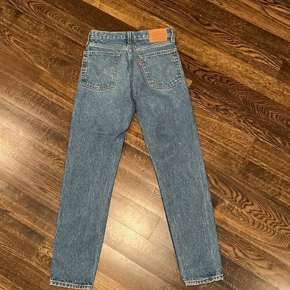 Levi’s Wedgie Jeans size 23 - Picture 3 of 4